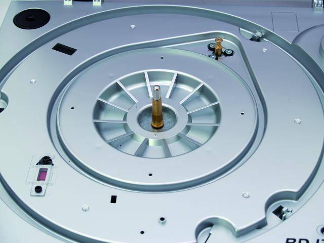 OMNITRONIC BD-1380 USB platespiller