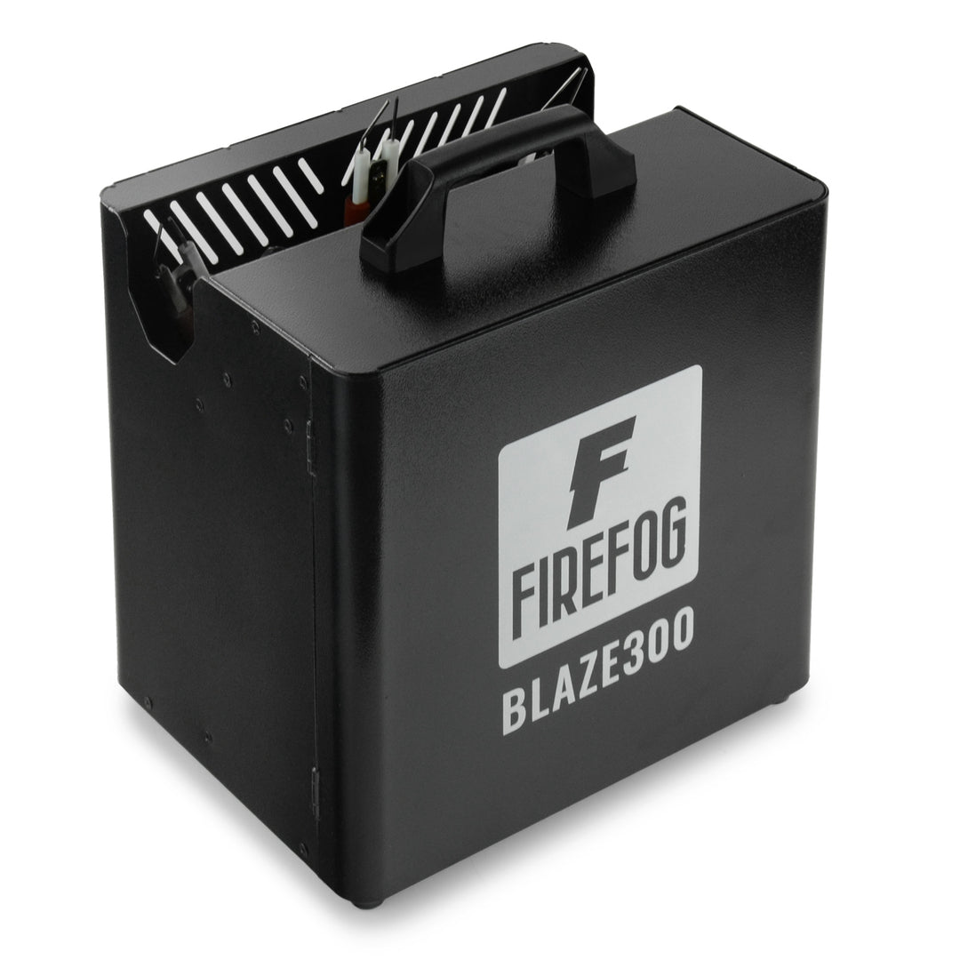 Firefog BLAZE300 flammemaskin med tre utganger og DMX