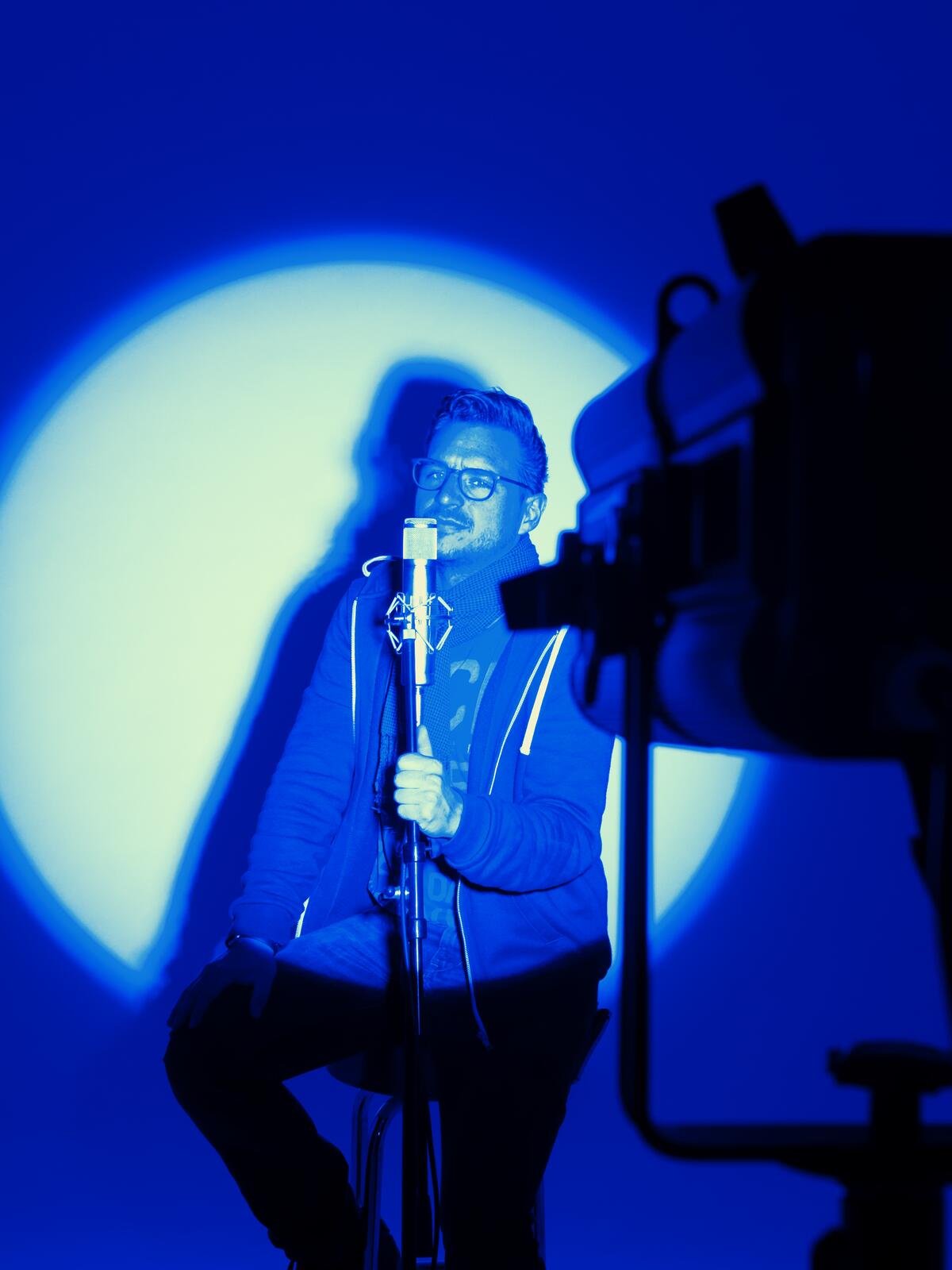 EUROLITE LED PFE-100 RGBW Profil Spot