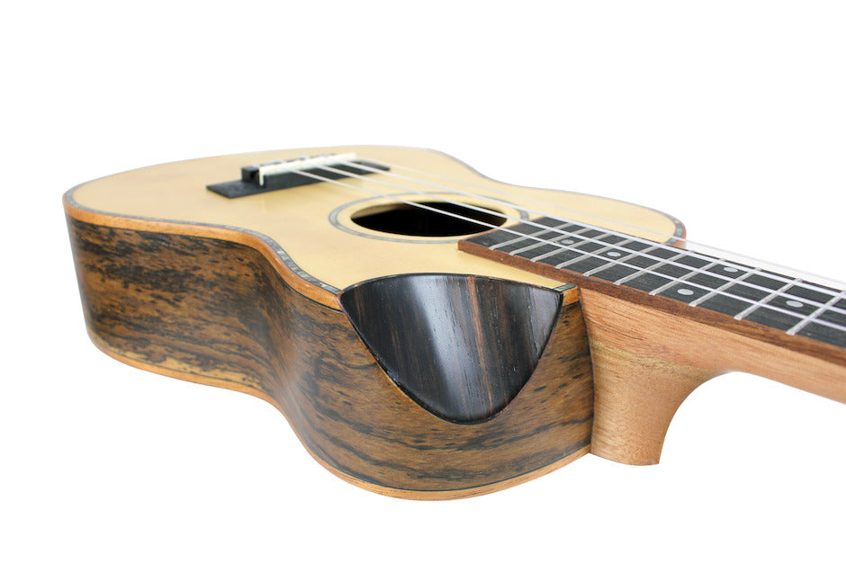 Reno RU380CE konsertukulele (naturlig)