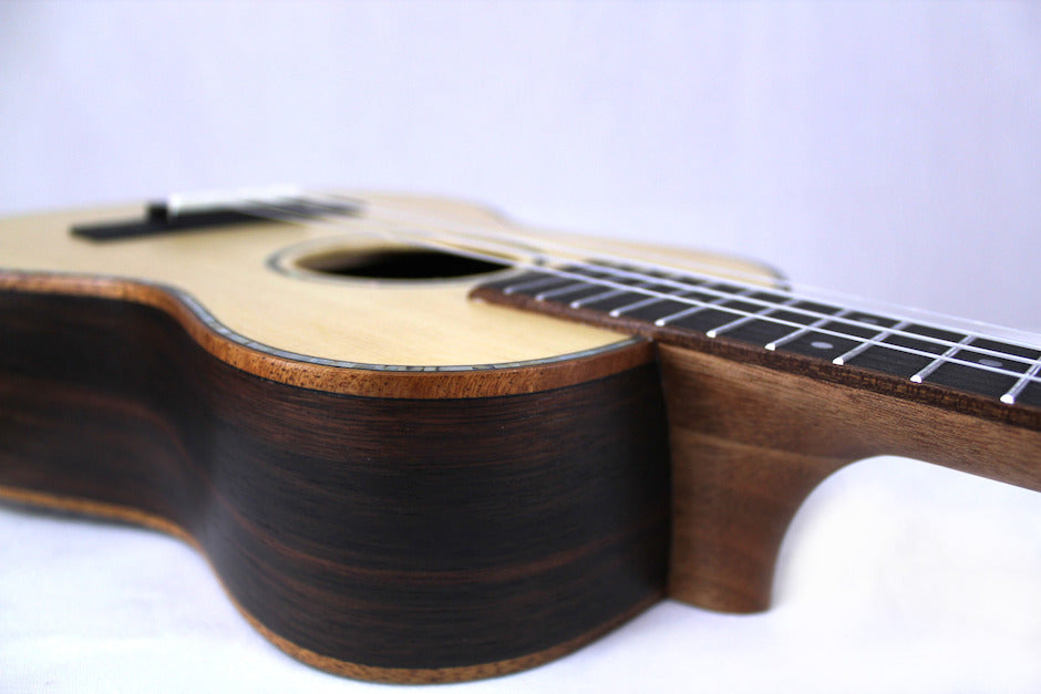 Reno RU440 Tenor Ukulele (naturlig)