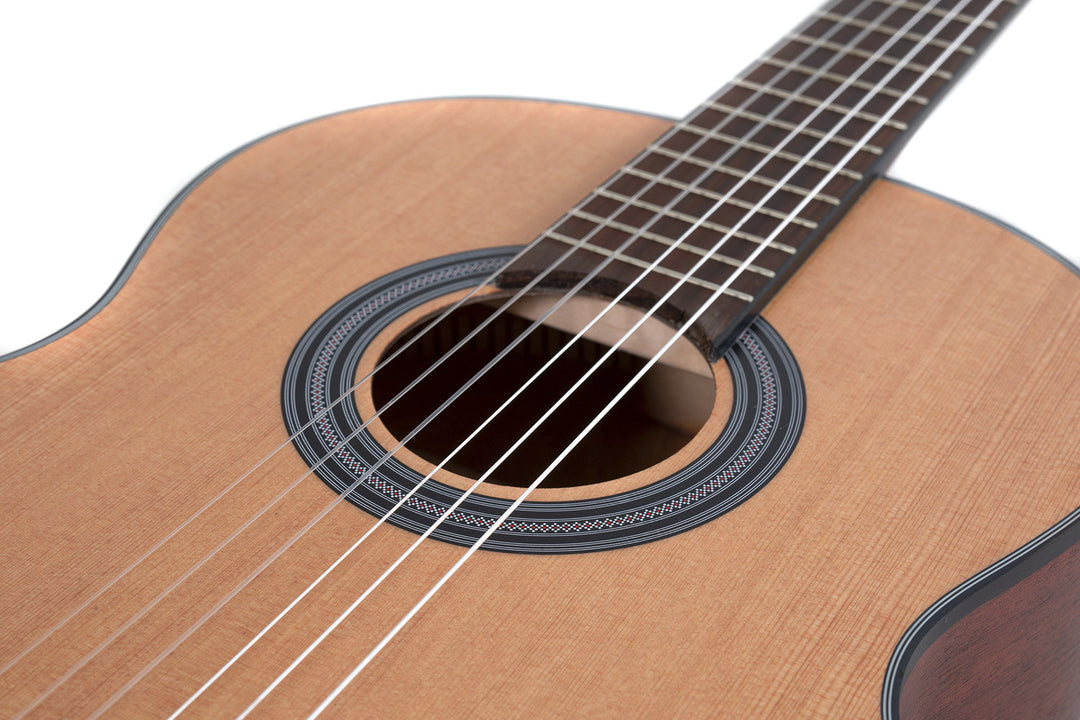 GEWA klassisk gitar Student Cedar - 4/4 størrelse venstrehendt