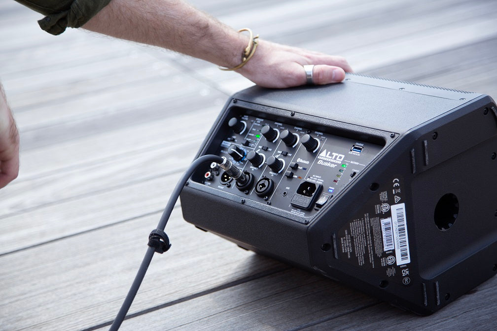 Alt bushes batterihøyttaler