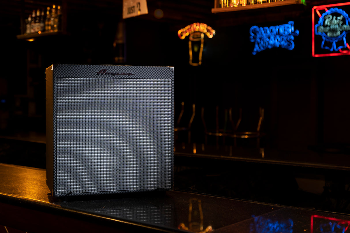 Ampeg Rocket Bass RB-115 Combo Bassforsterker