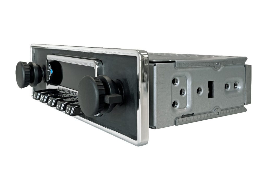 Blaupunkt Frankfurt Stereo Retro bilradio med DAB+, Bluetooth, USB-C og AUX