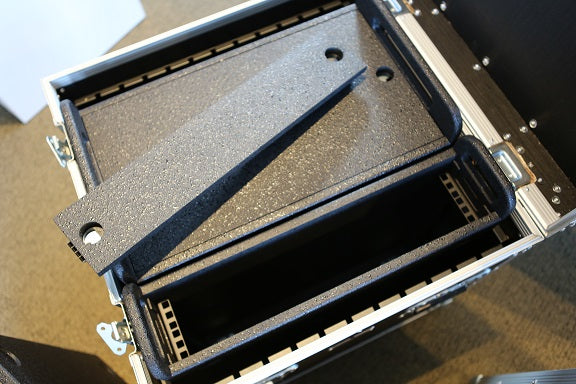 Caymon flightcase 19" innfellingsrack 2 enheter