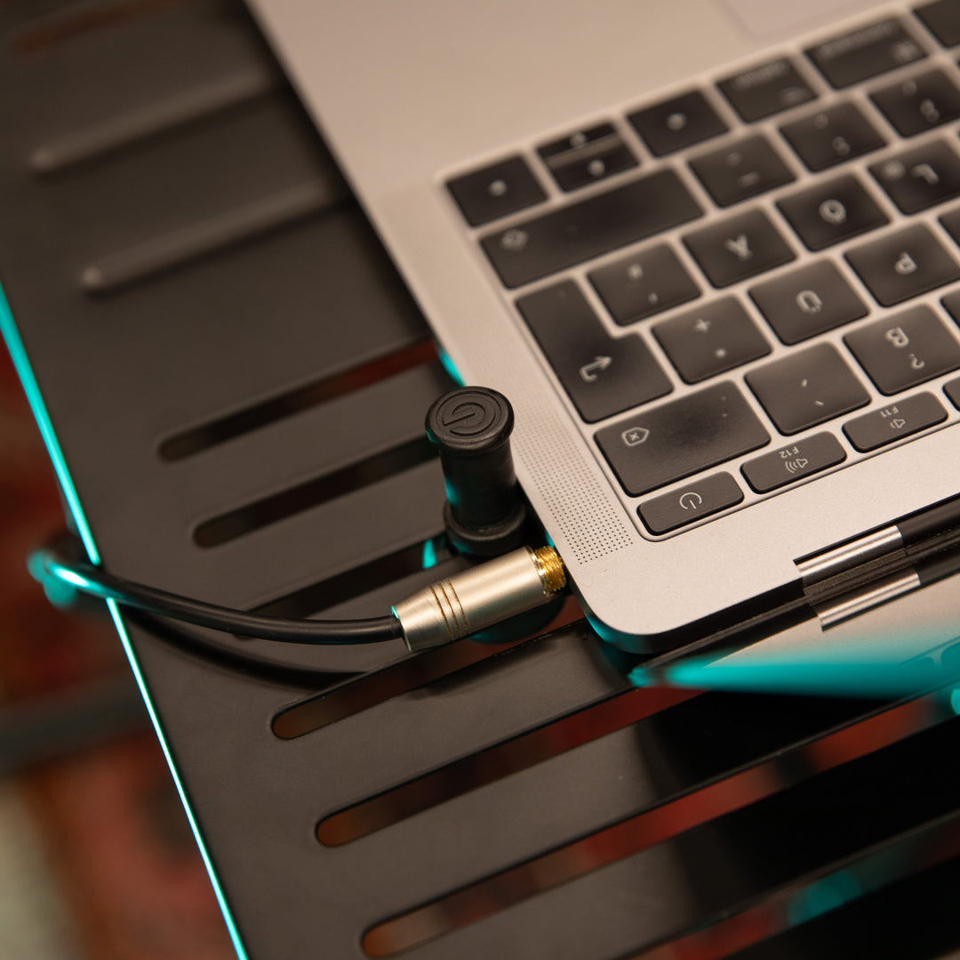 Gravity LTS TRAY 1 - Laptopbrett med justerbare festepinner
