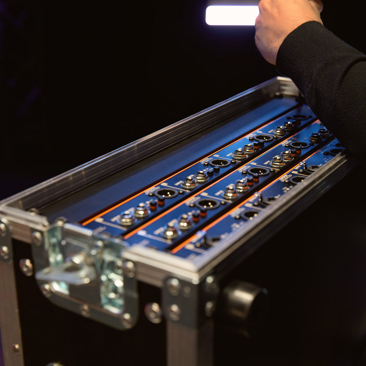 Palmer BRIDGE 4A - 19" DI-boks, 4 kanaler, aktiv