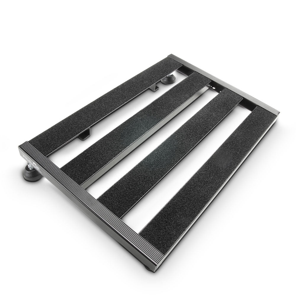 Palmer PEDALBAY® 40 - Lett pedalboard med variabel konfigurasjon med beskyttende softcase, 45 cm