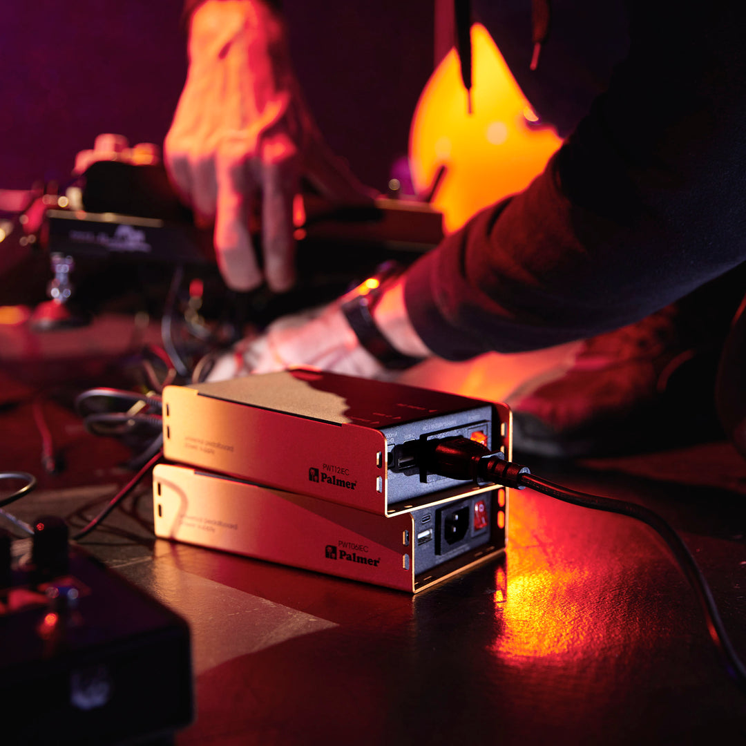 Palmer PWT 06 IEC - Universell strømforsyning til pedalboard med USB