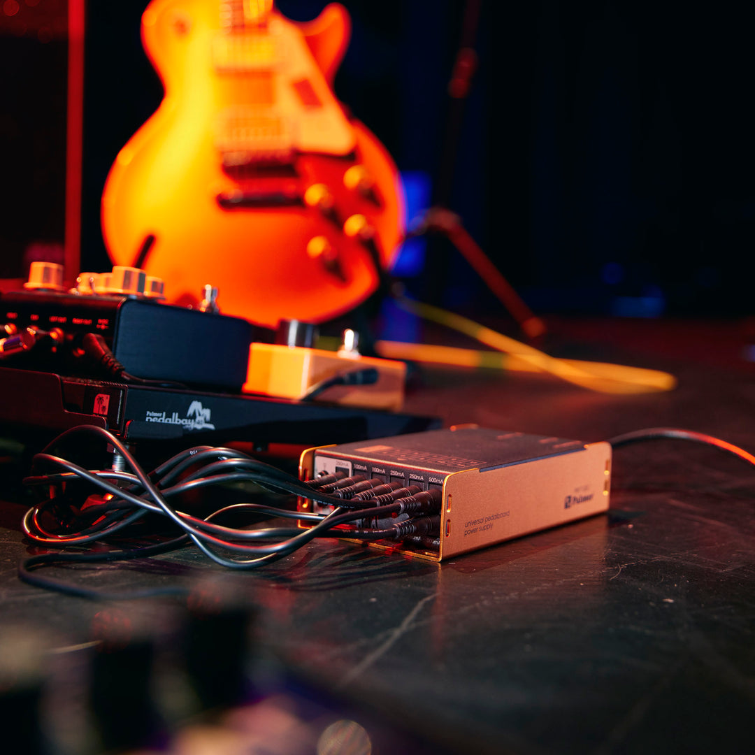Palmer PWT 12 IEC - Universell strømforsyning til pedalboard med USB