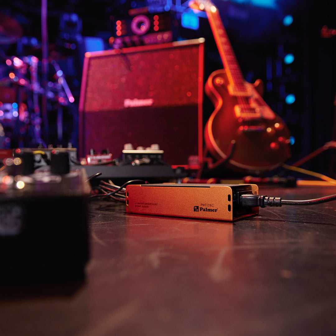Palmer PWT 12 IEC - Universell strømforsyning til pedalboard med USB