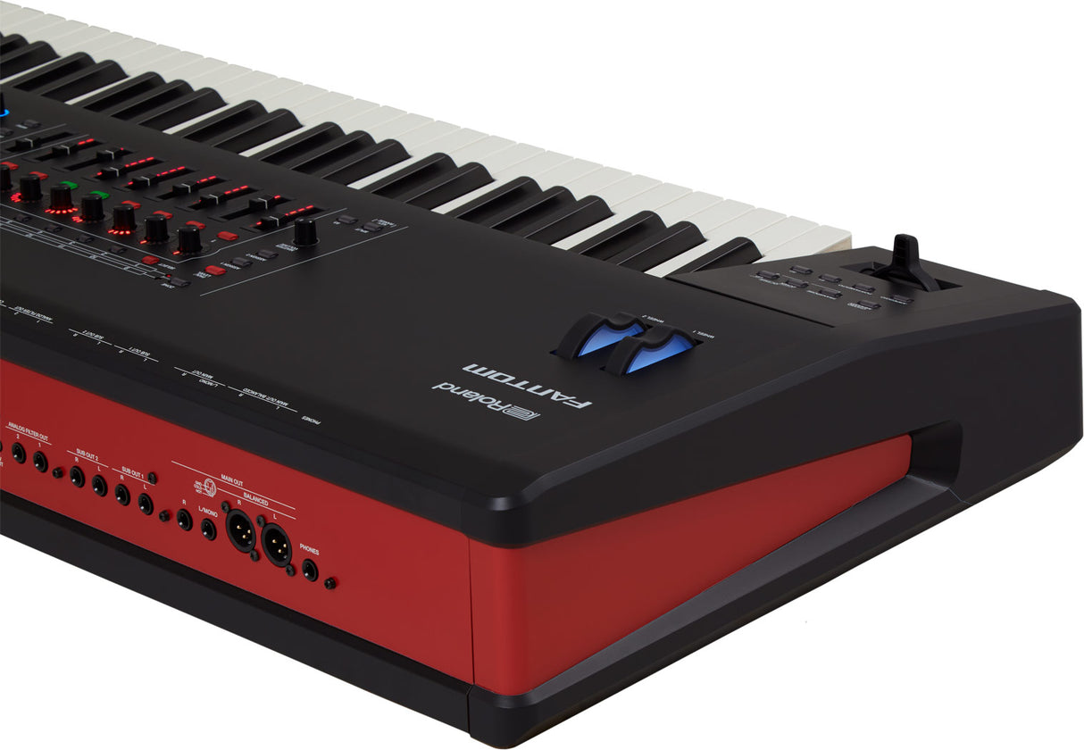 Roland Phantom 8 Synthesizer