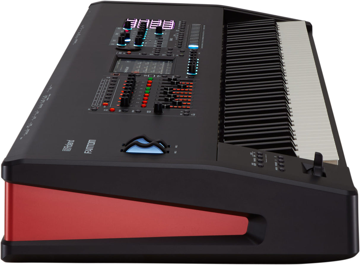 Roland Phantom 8 Synthesizer