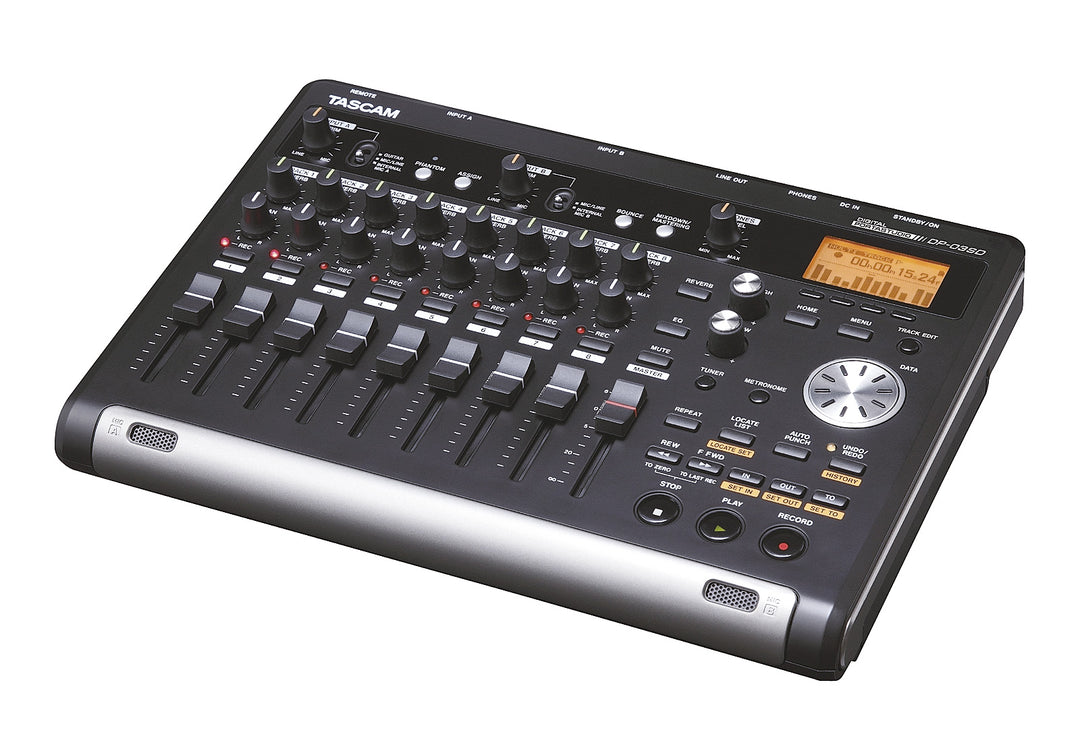 Tascam DP-03SD digital 8-sporsopptaker inkl. 4 GB SD-kort