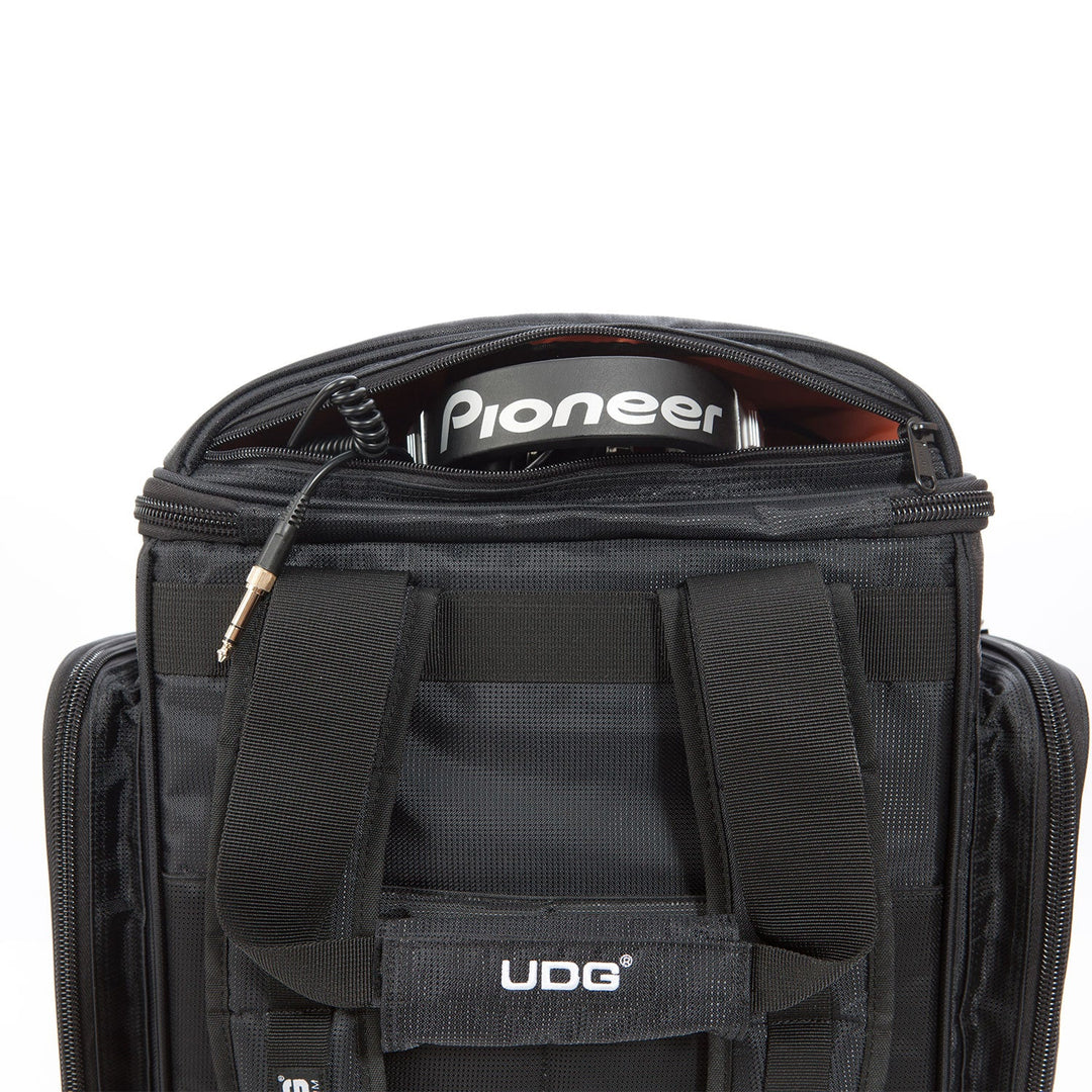 UDG Ultimate ProducerBag Stor - Svart / Oransje innvendig