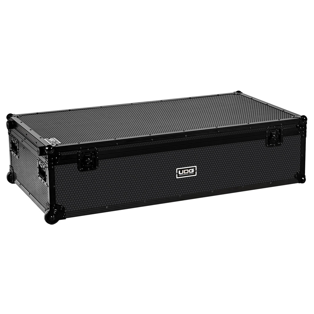 UDG Ultimate DJ Podium Workstation Flight Case svart Plus (Wheels)