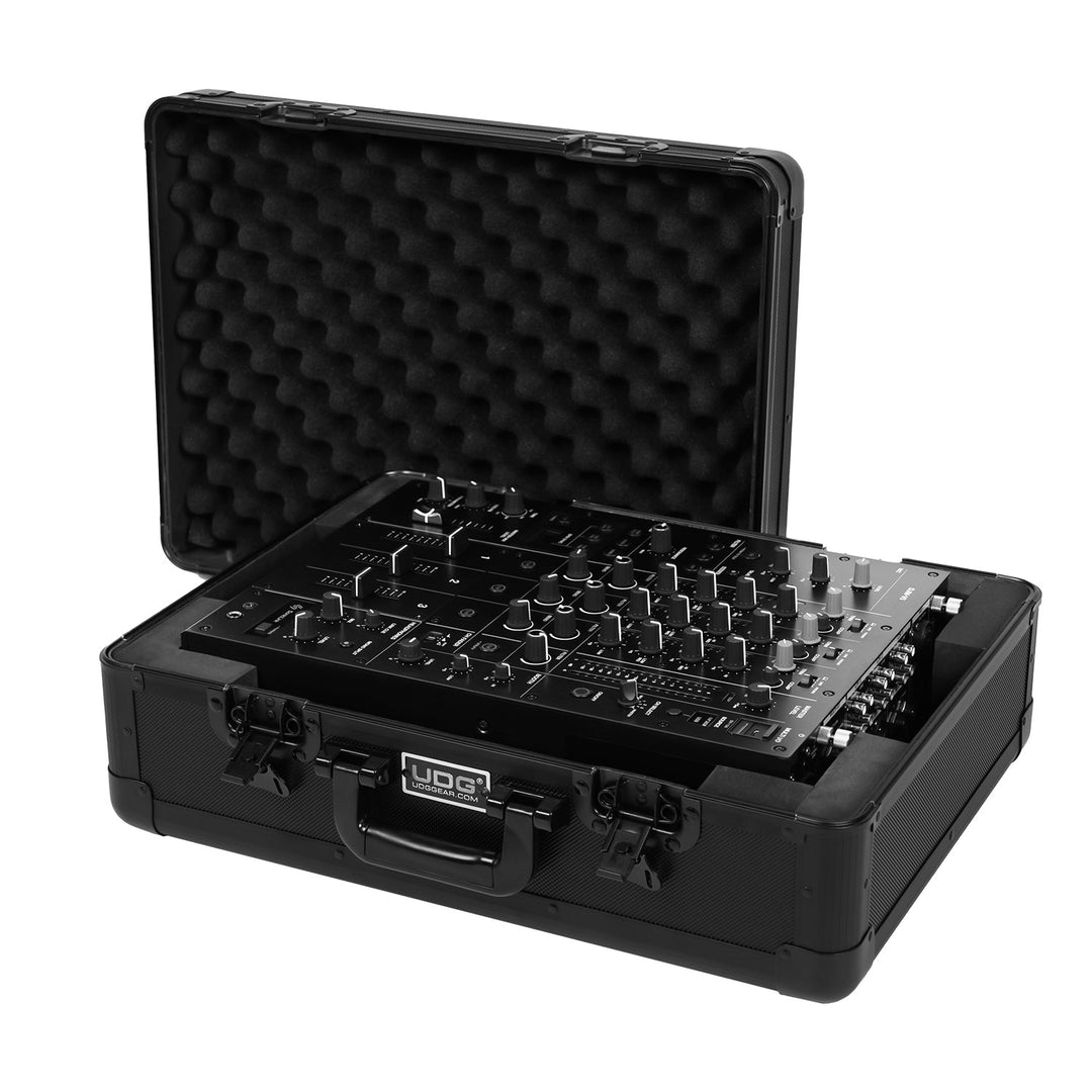 UDG Ultimate Aluminium Flight Case AlphaTheta DJM-V5 Svart