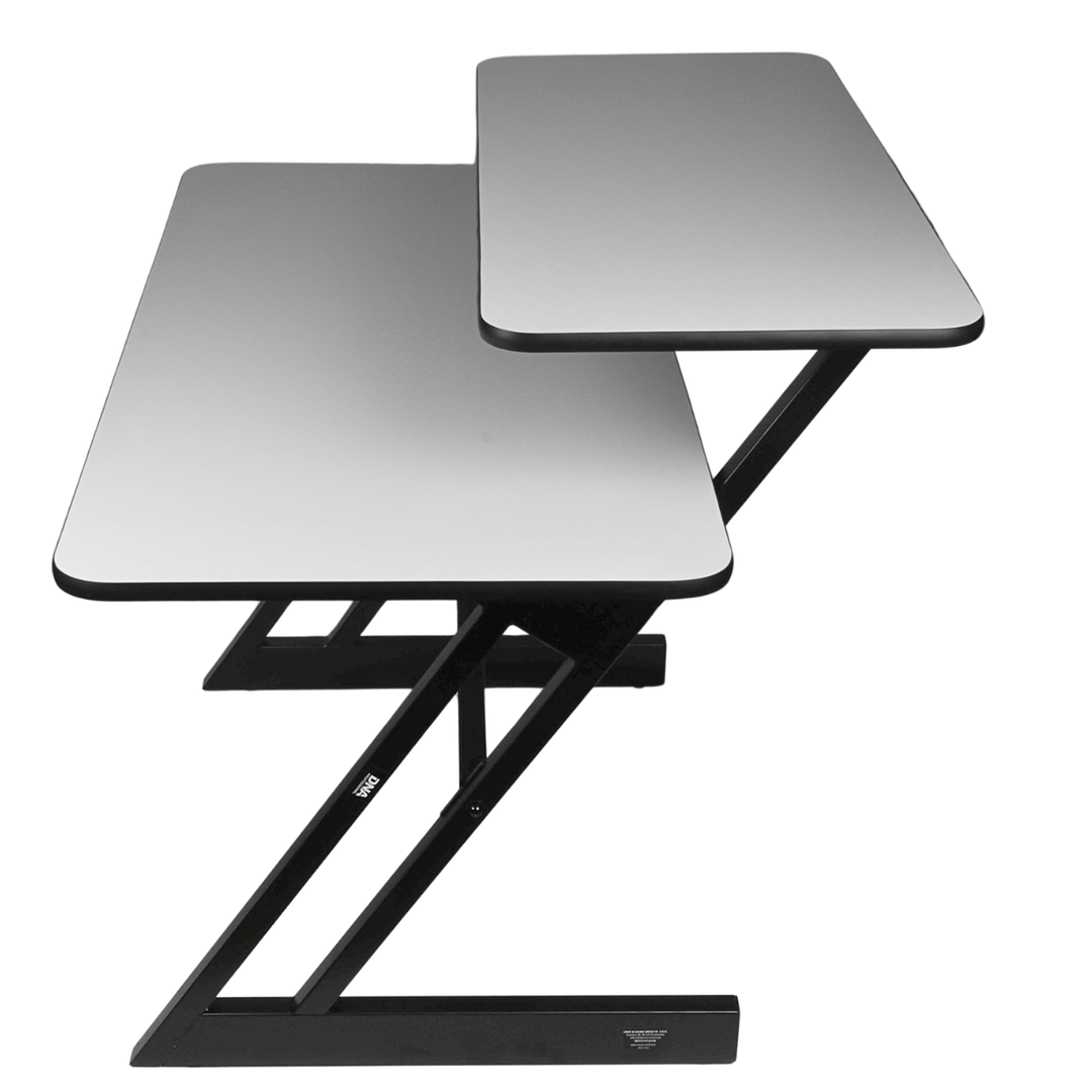 Studiebord med hyller og uttrekk til keyboard (120 cm)
