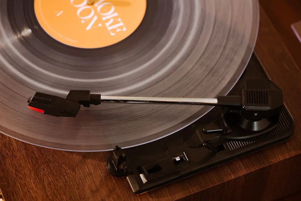 Crosley Miles Platespiller, Valnøtt