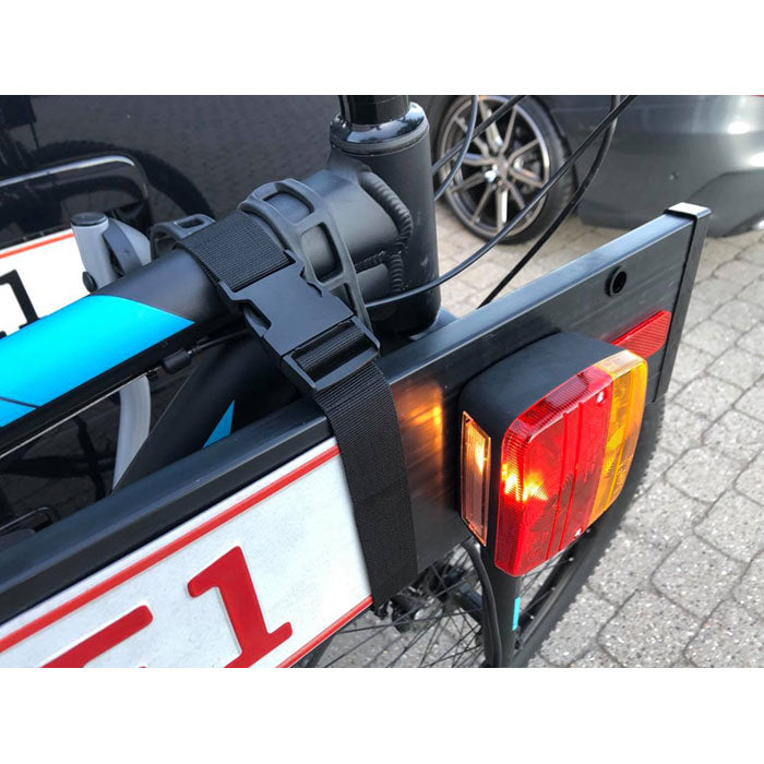 Lyktestang med monteringsstropper