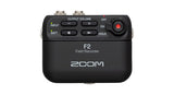 Zoom F2 feltopptaker med lavalier-mikrofoner