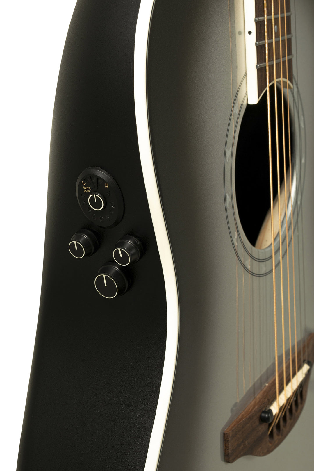 Ovation E-akustisk Gitarer Pro Series Ultra Mid-Depth uten cutaway - Sølverskygge (1516SSM-G)