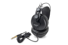 GEWA hodetelefoner HP three close - P/U24