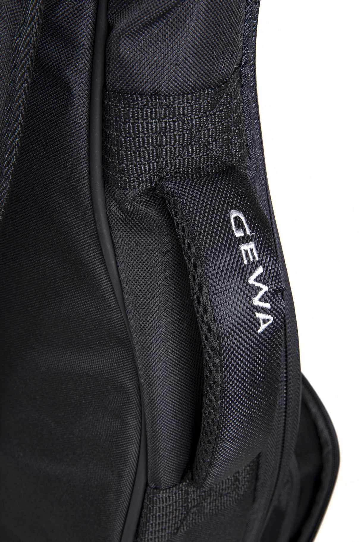 GEWA Gitarer-gigbag Premium 20 - E-bass svart