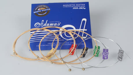 Adamas strenger til akustisk gitar Nuova phosphor bronze coated - Også egnet for personer med allergi (1717NU)