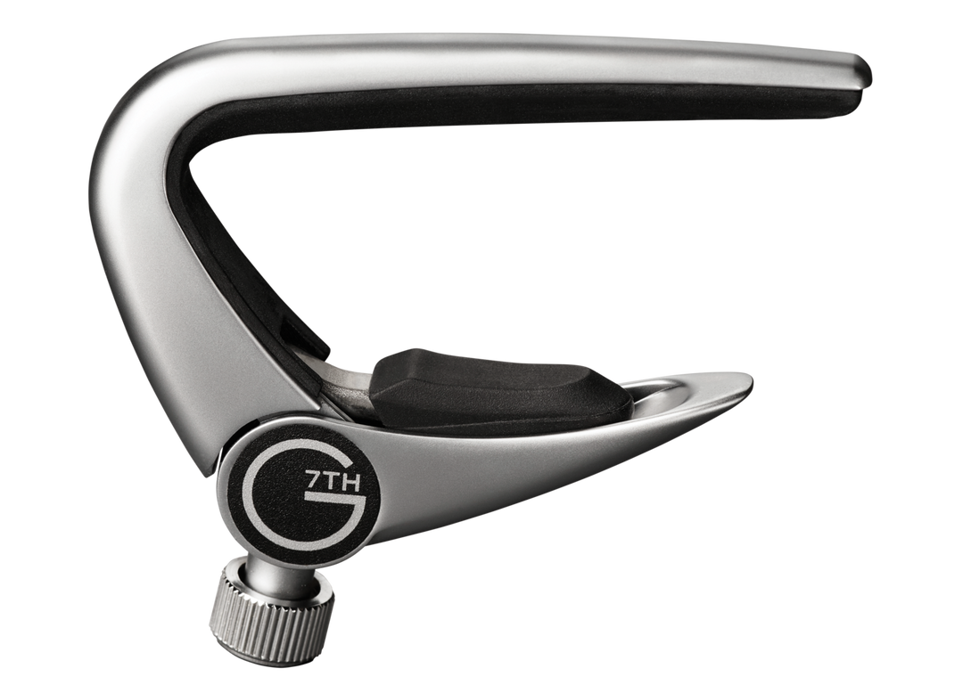 G7th Capo Newport - klassisk gitar, sølv (C33013)