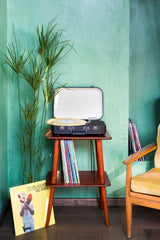 Crosley - Manchester Platespiller Møbel (Paprika)
