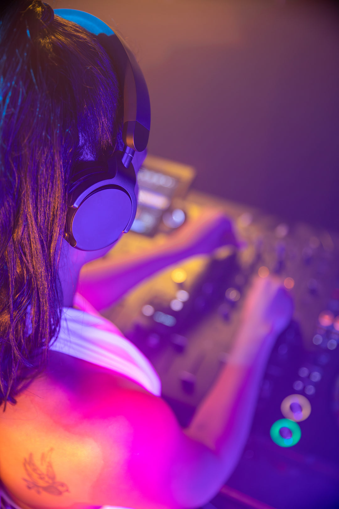 AlphaTheta HDJ-F9 Wireless DJ Headphones – Black