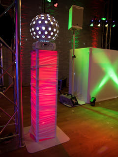 EUROLITE sett med 2x Stage Stand variabel inkl. trekk og veske, hvit