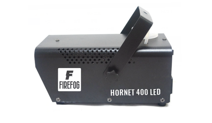 Firefog Hornet 400LED røykmaskin 400 W med LED og 2 fjernkontroller, svart