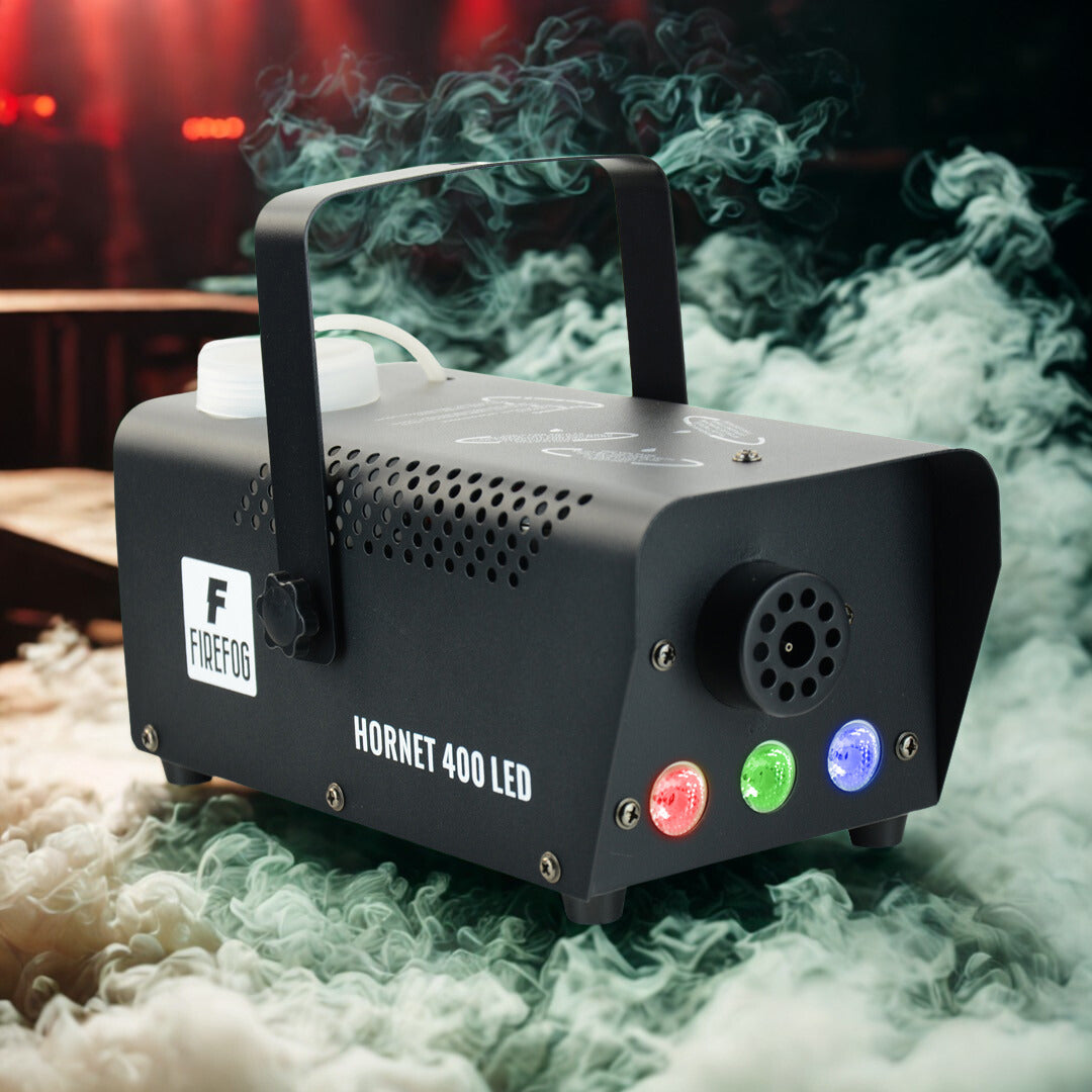 Firefog Hornet 400LED røykmaskin 400 W med LED og 2 fjernkontroller, svart