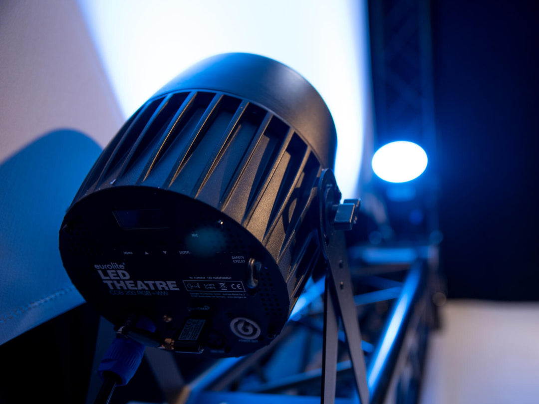 EUROLITE LED Teater COB 200 RGB+WW