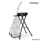 Hardman SB207 gitarstol med fotstøtte og gitarholder.
