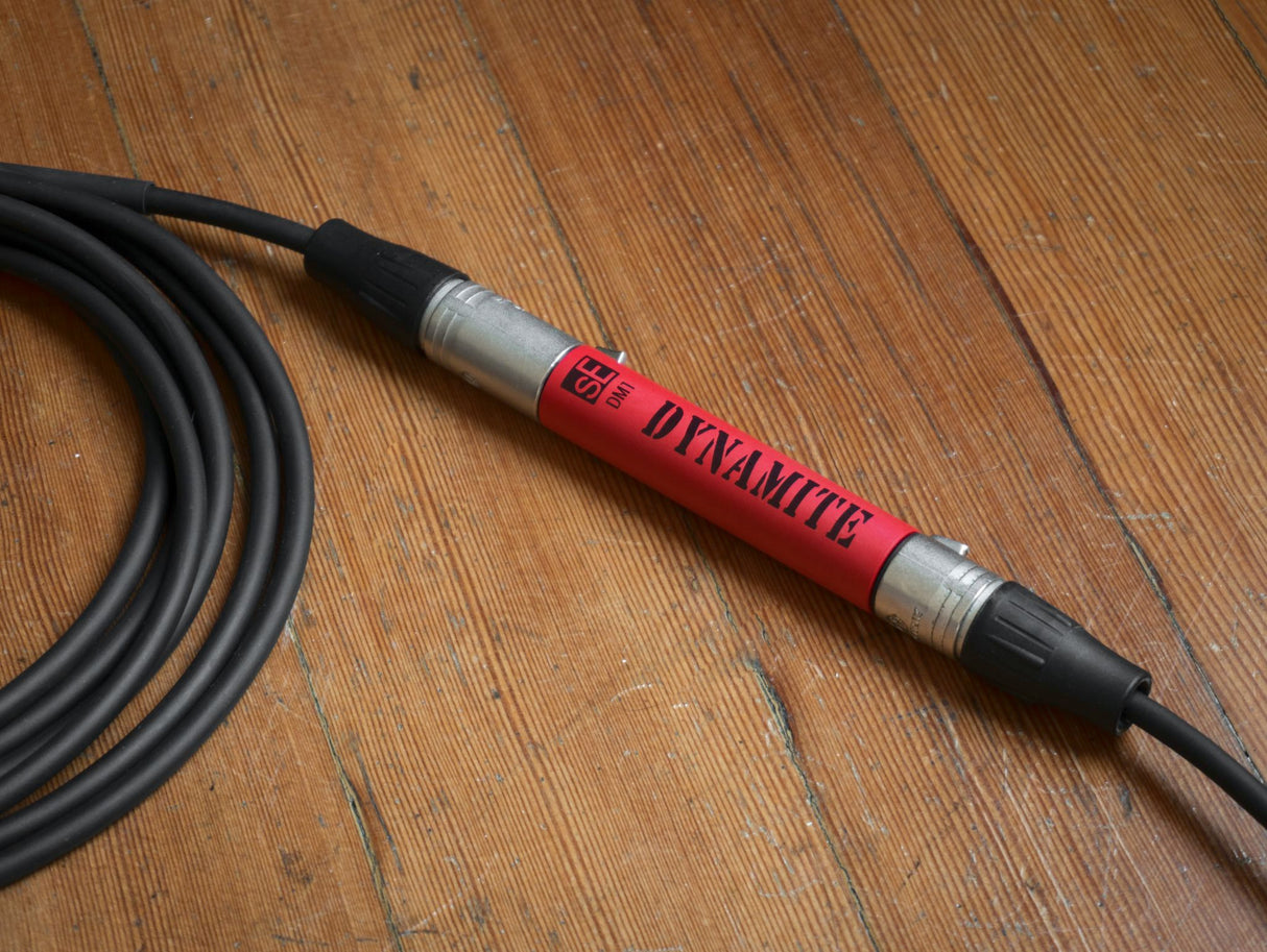 sE Electronics DM1 Preamp/Mic Booster 