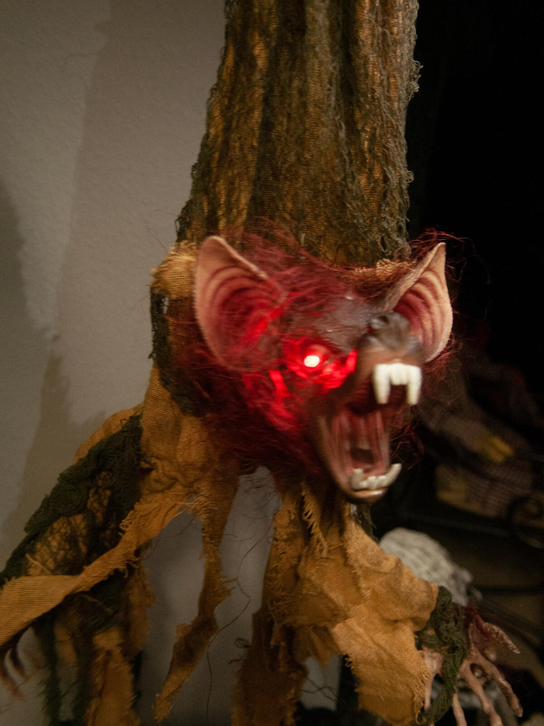 Halloween-figur flaggermus, animert, 95 cm