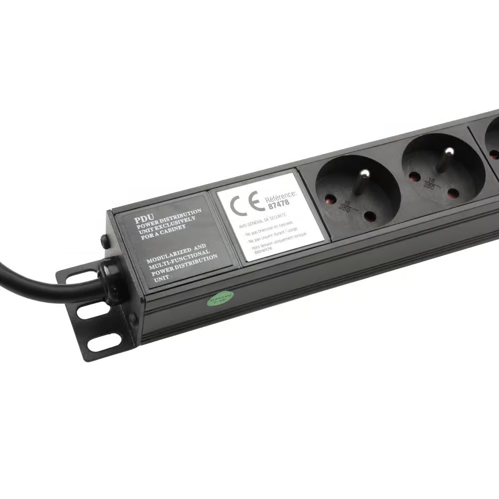 Strømskinne m. jord (19" rack)