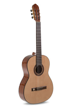 GEWA klassisk gitar Pro Arte GC 210 A - 4/4 størrelse
