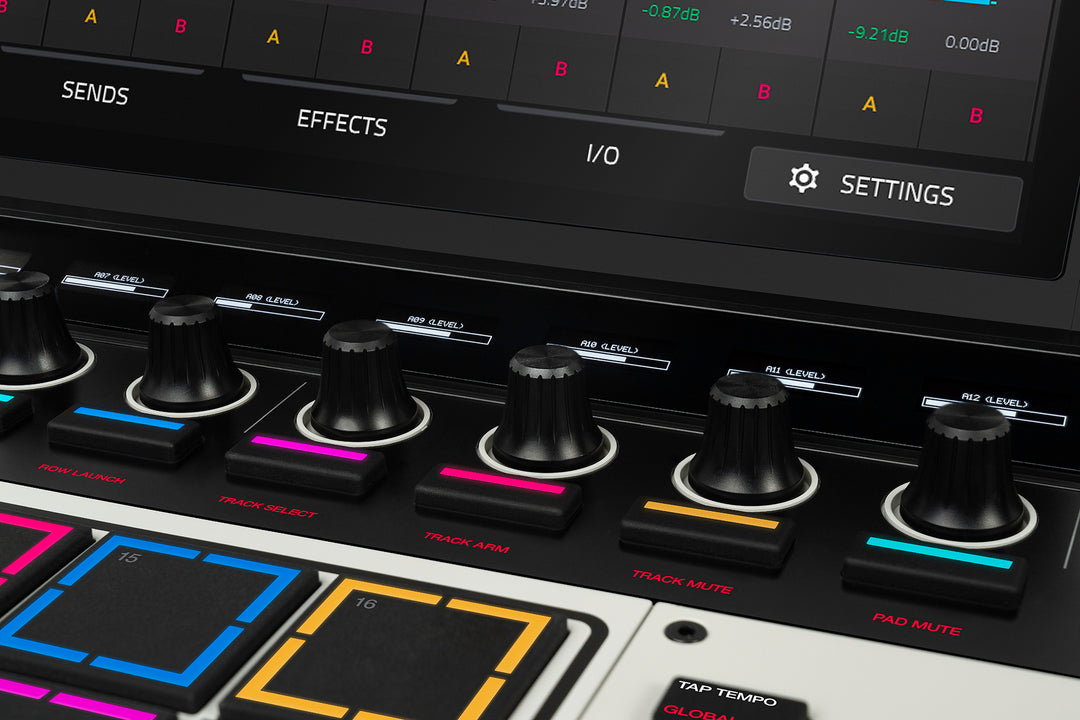Akai Pro MPC XL – Stående produksjonsarbeidsstasjon