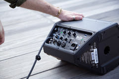 Alt bushes batterihøyttaler