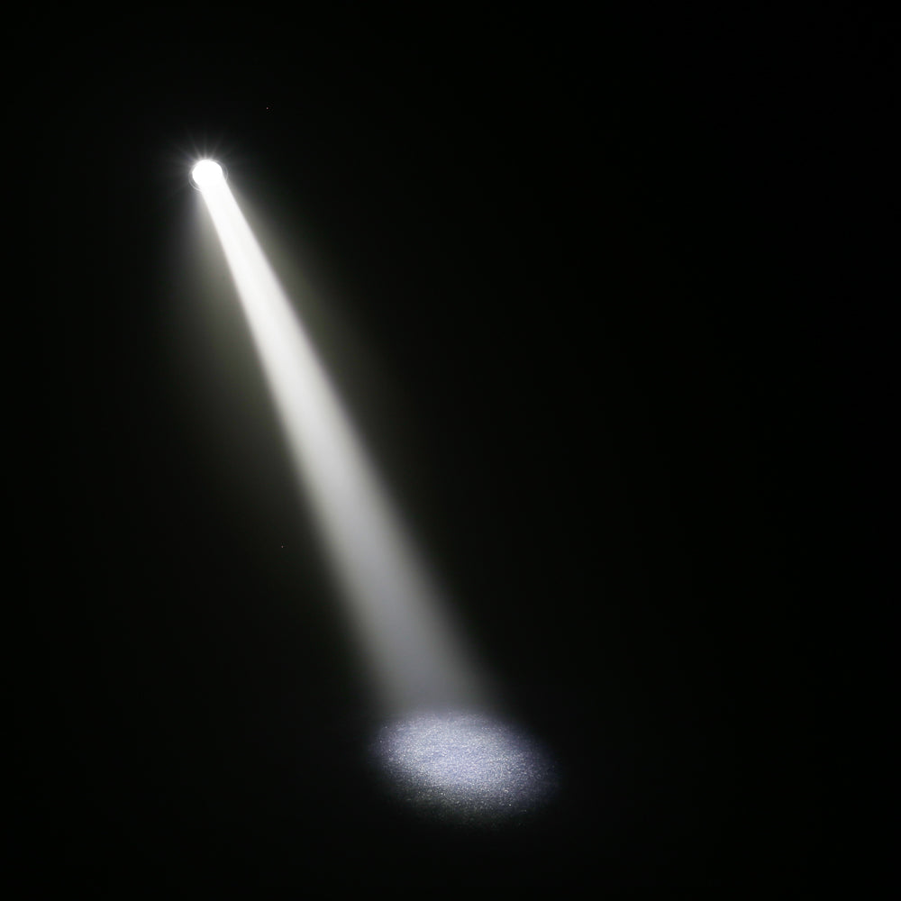 Cameo Q-SPOT 15 RGBW WH - Kompakt spotlys med 15W RGBW LED i hvitt kabinett