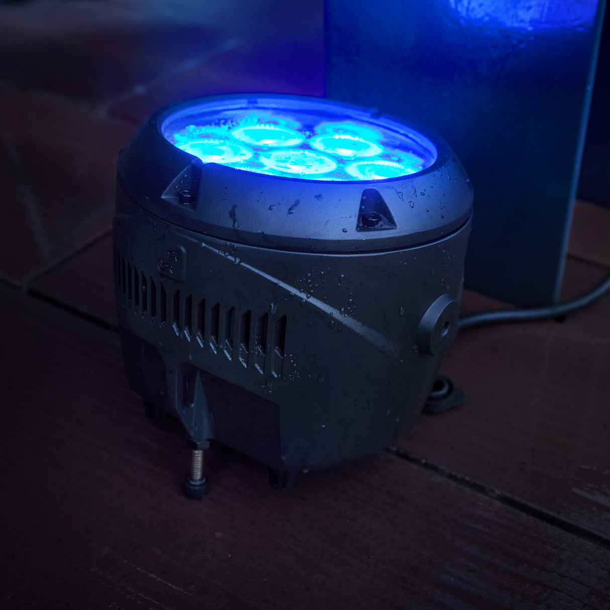 Cameo ROOT® PAR IP – LED utendørs spotlight