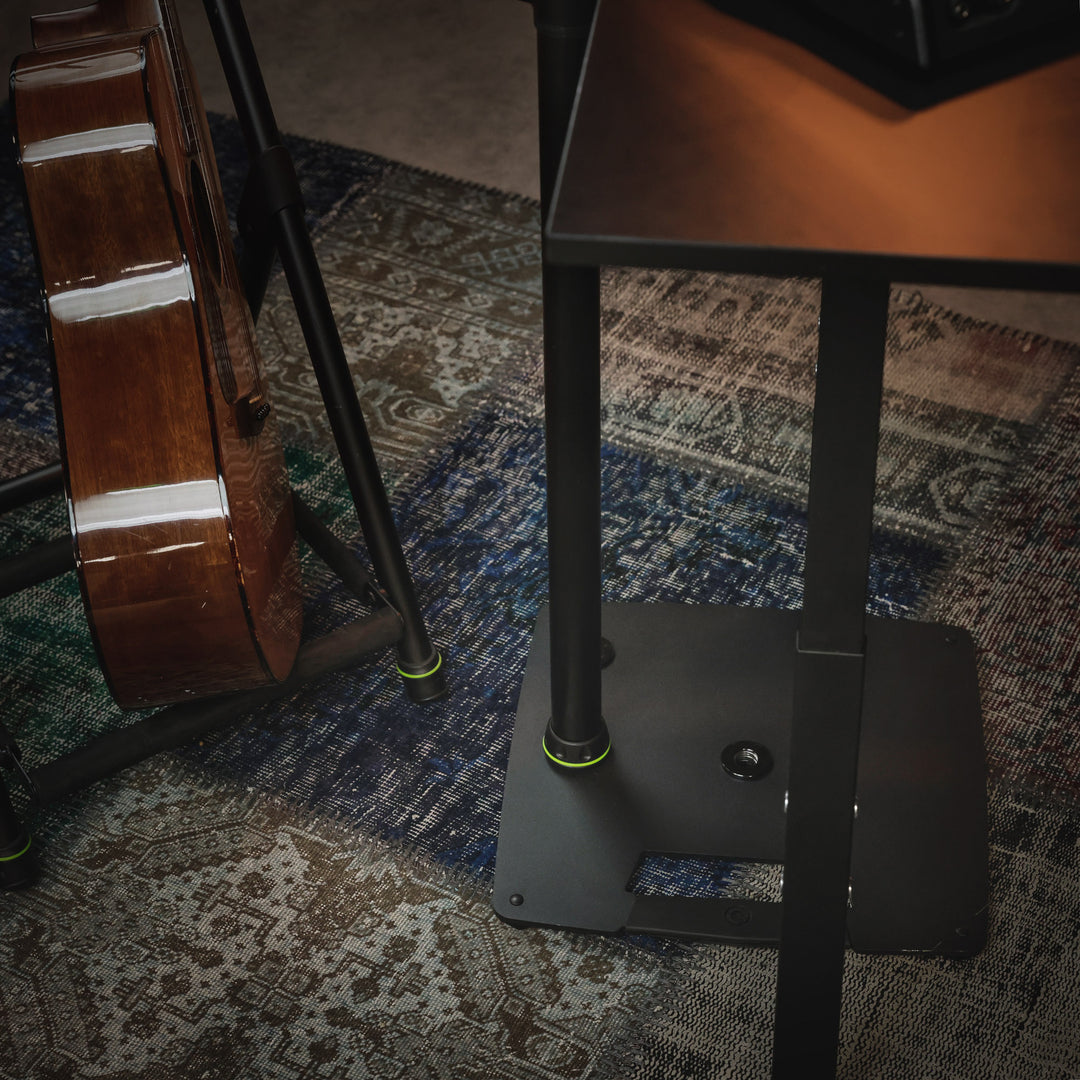 Gravity SP 3202 CS B - Høyttalerstativ for studiomonitor med firkantet stålbase