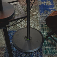 Gravity SP 3202 LR B - Stativ for studiomonitorhøyttaler med stor rund base
