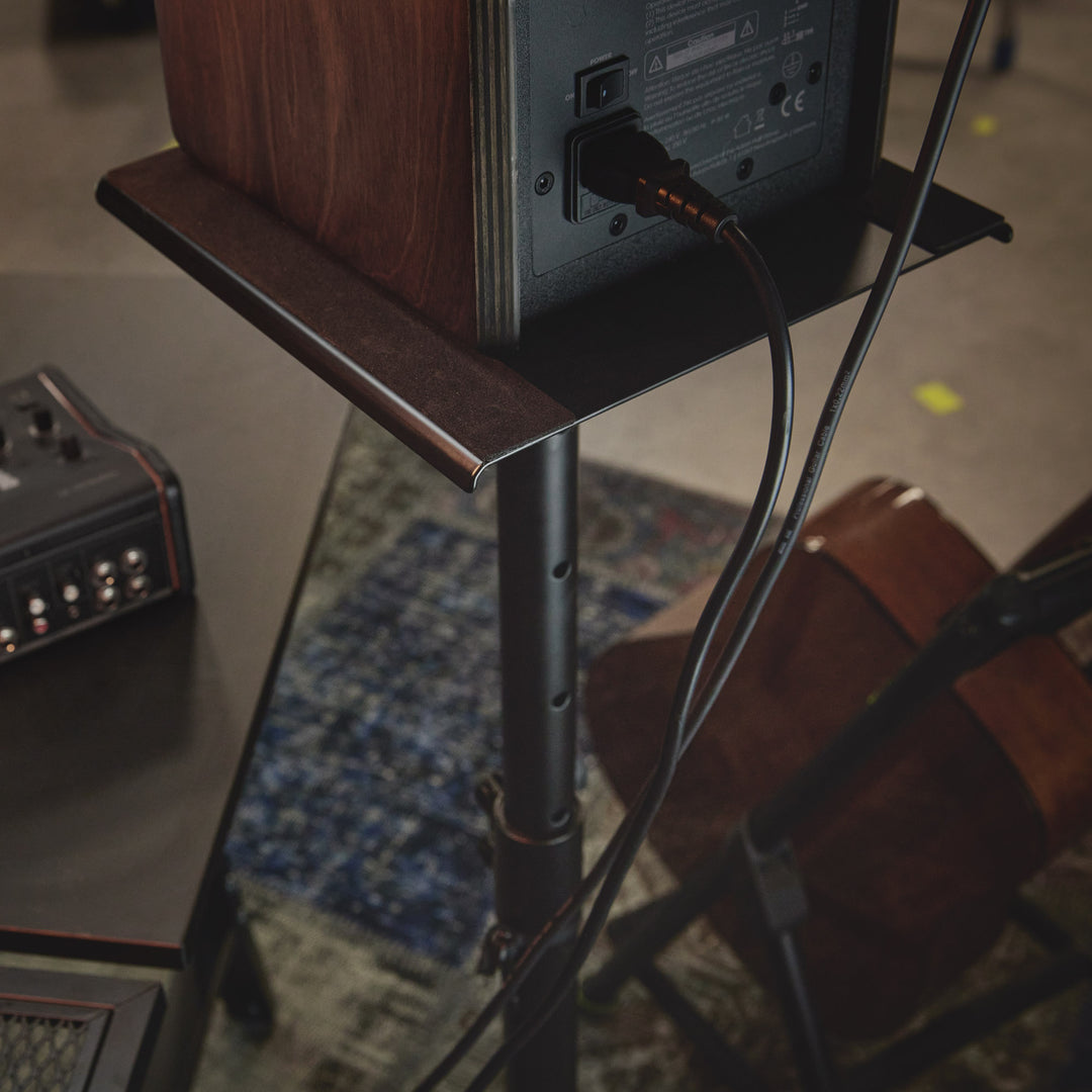 Gravity SP 3202 LR B - Stativ for studiomonitorhøyttaler med stor rund base
