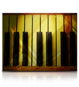Gammelt, utslitt bestemor-piano